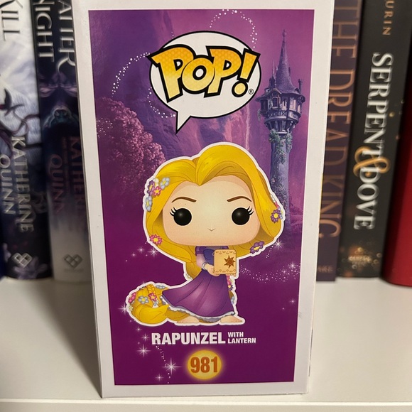 Funko Pop! Disney Rapunzel Box Lunch Exclusive - Picture 2 of 6